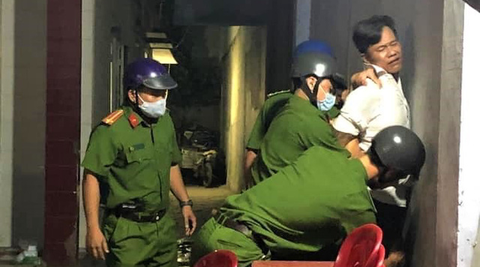 Một người phụ nữ bị bắn tại quán cà phê - Ảnh 1. Một người phụ nữ bị bắn tại quán cà phê - Ảnh 1.