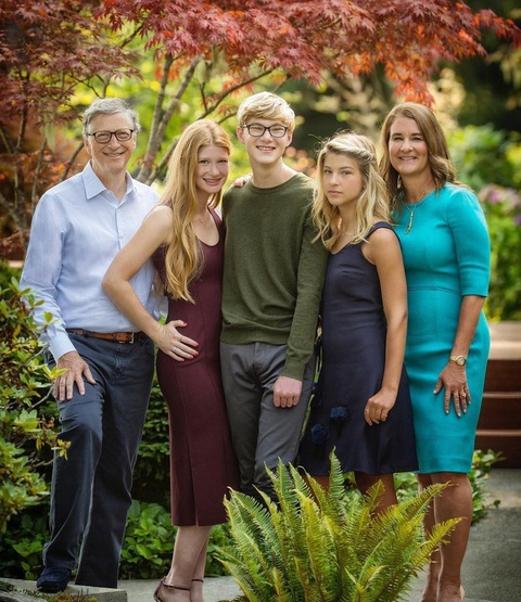 Hôn nhân kỳ lạ của Bill và Melinda Gates: Hào quang và mâu thuẫn - Ảnh 5. Hôn nhân kỳ lạ của Bill và Melinda Gates: Hào quang và mâu thuẫn - Ảnh 5.