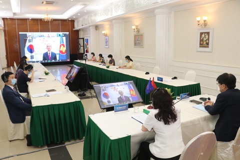 Cải thiện bình đẳng giới, ASEAN có thể ‘thu lợi’ 370 tỉ USD - Ảnh 2. Cải thiện bình đẳng giới, ASEAN có thể ‘thu lợi’ 370 tỉ USD - Ảnh 2.