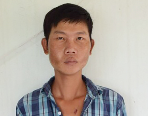 Say rượu tông cây xoài bất tỉnh, sợ bị la mắng nên báo công an là bị chém giữa khuya - Ảnh 2. Say rượu tông cây xoài bất tỉnh, sợ bị la mắng nên báo công an là bị chém giữa khuya - Ảnh 2.