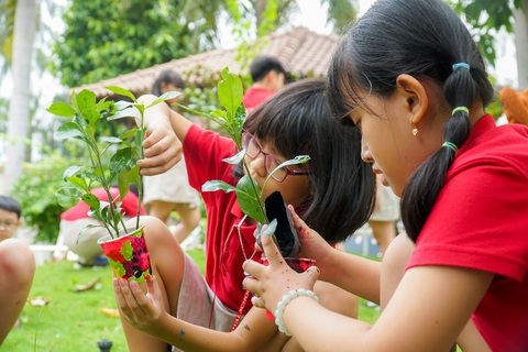 Thỏa sức trải nghiệm, khám phá thế giới và rèn luyện tiếng Anh - Ảnh 2. Thỏa sức trải nghiệm, khám phá thế giới và rèn luyện tiếng Anh - Ảnh 2.