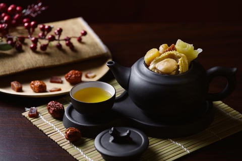 Trải nghiệm thưởng canh theo kiểu thưởng trà tại nhà hàng Dim Tu Tac - Ảnh 1. Trải nghiệm thưởng canh theo kiểu thưởng trà tại nhà hàng Dim Tu Tac - Ảnh 1.