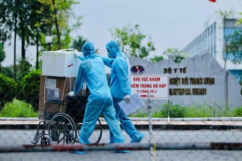 Chiều 5-5, Việt Nam thêm 26 ca COVID-19, 18 ca lây nhiễm trong cộng đồng - Ảnh 1. Chiều 5-5, Việt Nam thêm 26 ca COVID-19, 18 ca lây nhiễm trong cộng đồng - Ảnh 1.