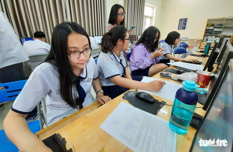 Hơn 550.000 thí sinh đã đăng ký thi tốt nghiệp THPT 2021 - Ảnh 1. Hơn 550.000 thí sinh đã đăng ký thi tốt nghiệp THPT 2021 - Ảnh 1.