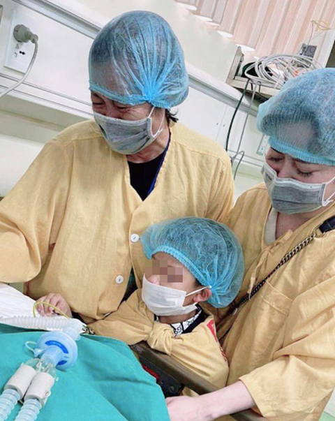 Con trai chết não, mẹ quyết định hiến tạng cứu 4 người khác - Ảnh 1. Con trai chết não, mẹ quyết định hiến tạng cứu 4 người khác - Ảnh 1.