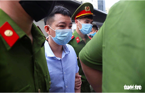 Cấp phó khai tổng giám đốc Bùi Quang Huy là người hưởng lợi duy nhất ở Nhật Cường - Ảnh 2. Cấp phó khai tổng giám đốc Bùi Quang Huy là người hưởng lợi duy nhất ở Nhật Cường - Ảnh 2.