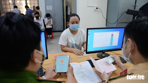 Làm căn cước công dân gắn chip: Người tạm trú có thể làm tại nơi đang ở? - Ảnh 1. Làm căn cước công dân gắn chip: Người tạm trú có thể làm tại nơi đang ở? - Ảnh 1.