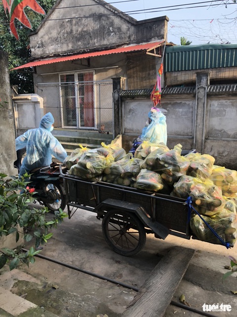 Những ngày bố đi về mà không hôn con nữa... - Ảnh 3. Những ngày bố đi về mà không hôn con nữa... - Ảnh 3.