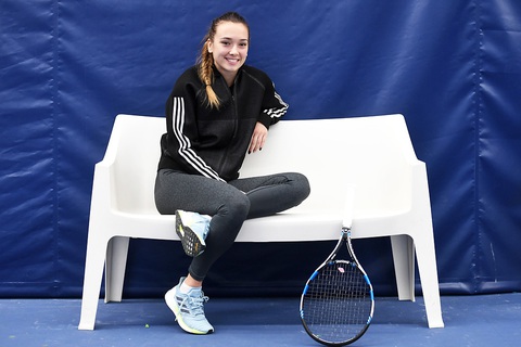Dự giải ITF được trả 2 euro, hoa khôi quần vợt Cakarevic viết: Cảm ơn cà phê miễn phí - Ảnh 1. Dự giải ITF được trả 2 euro, hoa khôi quần vợt Cakarevic viết: Cảm ơn cà phê miễn phí - Ảnh 1.