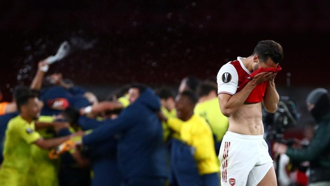 Cột dọc 2 lần cứu thua, Villarreal giành vé vào chung kết Europa League - Ảnh 1. Cột dọc 2 lần cứu thua, Villarreal giành vé vào chung kết Europa League - Ảnh 1.