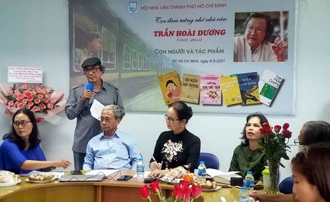 Trần Hoài Dương: Viết cho thiếu nhi như một thứ đạo ở đời - Ảnh 1. Trần Hoài Dương: Viết cho thiếu nhi như một thứ đạo ở đời - Ảnh 1.