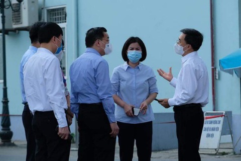 10 ca dương tính tại Bệnh viện K, chủ tịch Hà Nội yêu cầu cách ly cả 3 cơ sở của bệnh viện - Ảnh 5. 10 ca dương tính tại Bệnh viện K, chủ tịch Hà Nội yêu cầu cách ly cả 3 cơ sở của bệnh viện - Ảnh 5.