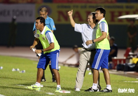 Những hình ảnh cố HLV Lê Thụy Hải với 3 chức vô địch V-League cùng B.Bình Dương - Ảnh 5. Những hình ảnh cố HLV Lê Thụy Hải với 3 chức vô địch V-League cùng B.Bình Dương - Ảnh 5.