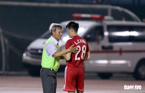 Những hình ảnh cố HLV Lê Thụy Hải với 3 chức vô địch V-League cùng B.Bình Dương - Ảnh 6. Những hình ảnh cố HLV Lê Thụy Hải với 3 chức vô địch V-League cùng B.Bình Dương - Ảnh 6.
