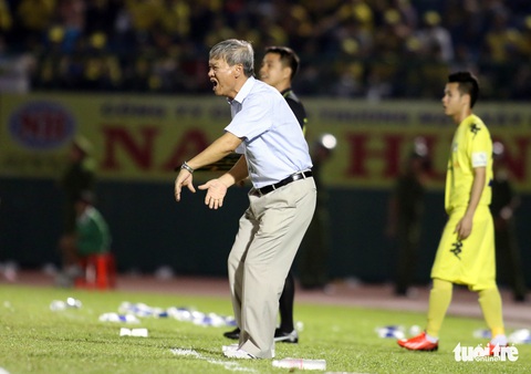 Những hình ảnh cố HLV Lê Thụy Hải với 3 chức vô địch V-League cùng B.Bình Dương - Ảnh 7. Những hình ảnh cố HLV Lê Thụy Hải với 3 chức vô địch V-League cùng B.Bình Dương - Ảnh 7.