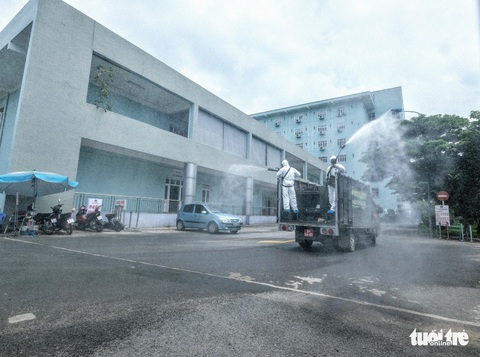 Bộ tư lệnh Thủ đô tiến hành tiêu độc khử trùng Bệnh viện K Tân Triều - Ảnh 7. Bộ tư lệnh Thủ đô tiến hành tiêu độc khử trùng Bệnh viện K Tân Triều - Ảnh 7.