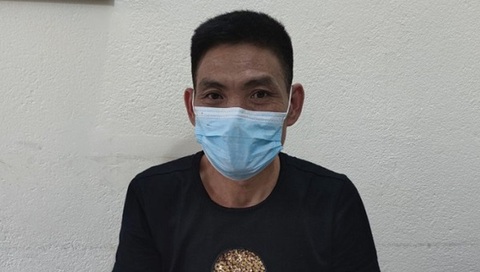 Bị bắt khi tìm cách nhập cảnh trái phép sau 4 năm trốn truy nã - Ảnh 1. Bị bắt khi tìm cách nhập cảnh trái phép sau 4 năm trốn truy nã - Ảnh 1.
