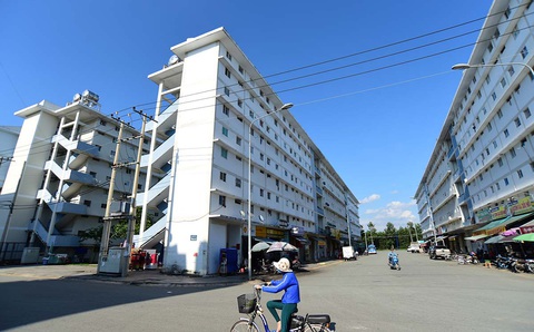 Tính thuế tài sản thứ hai: Người ít tiền sớm thoát cảnh nhà thuê trọ? - Ảnh 1. Tính thuế tài sản thứ hai: Người ít tiền sớm thoát cảnh nhà thuê trọ? - Ảnh 1.
