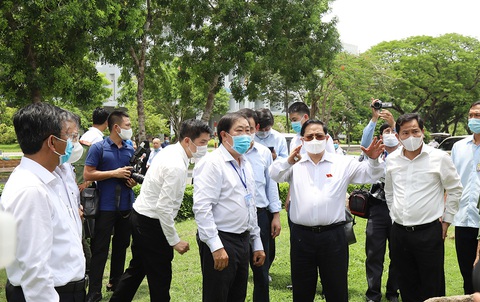 Thủ tướng triệu tập các bí thư tỉnh ủy bàn làm đường cao tốc - Ảnh 1. Thủ tướng triệu tập các bí thư tỉnh ủy bàn làm đường cao tốc - Ảnh 1.