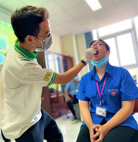1.000 sinh viên y khoa TP.HCM tình nguyện tham gia chống dịch COVID-19 - Ảnh 1. 1.000 sinh viên y khoa TP.HCM tình nguyện tham gia chống dịch COVID-19 - Ảnh 1.