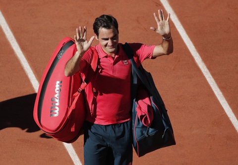 Tái xuất ở Grand Slam sau hơn 1 năm vắng bóng, Roger Federer thắng ấn tượng - Ảnh 1. Tái xuất ở Grand Slam sau hơn 1 năm vắng bóng, Roger Federer thắng ấn tượng - Ảnh 1.