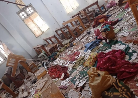 Quân đội Myanmar bắn đại bác trấn áp lực lượng đối lập ở bang Kayah - Ảnh 1. Quân đội Myanmar bắn đại bác trấn áp lực lượng đối lập ở bang Kayah - Ảnh 1.