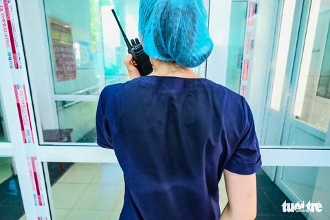 Những hình ảnh riêng của Tuổi Trẻ Online trong một khu điều trị bệnh nhân COVID-19 - Ảnh 9. Những hình ảnh riêng của Tuổi Trẻ Online trong một khu điều trị bệnh nhân COVID-19 - Ảnh 9.