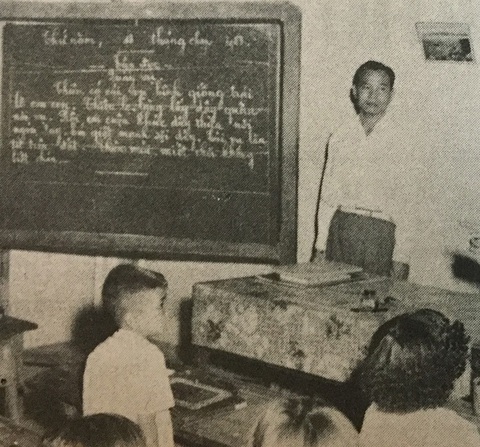 Sân trường kỷ niệm - Kỳ 7: Trường làng trong phố - Ảnh 1. Sân trường kỷ niệm - Kỳ 7: Trường làng trong phố - Ảnh 1.