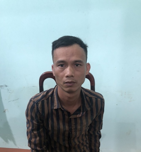 Đuổi bắt cướp, một công an xã bị cướp ép xe ngã trọng thương - Ảnh 1. Đuổi bắt cướp, một công an xã bị cướp ép xe ngã trọng thương - Ảnh 1.