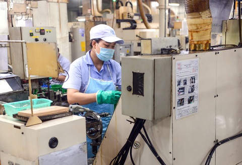 Giải pháp duy nhất mà các doanh nghiệp TP.HCM kỳ vọng hiện nay là vắc xin, vắc xin và vắc xin - Ảnh 1. Giải pháp duy nhất mà các doanh nghiệp TP.HCM kỳ vọng hiện nay là vắc xin, vắc xin và vắc xin - Ảnh 1.