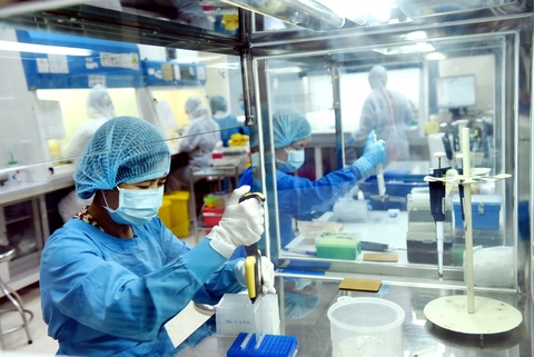 Phải chặn mối nguy tiềm ẩn: F0 lang thang chưa rõ lây nhiễm từ đâu - Ảnh 2. Phải chặn mối nguy tiềm ẩn: F0 lang thang chưa rõ lây nhiễm từ đâu - Ảnh 2.