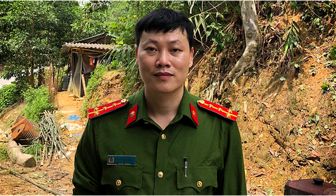 Đại úy công an lao mình xuống dòng lũ xiết cứu người - Ảnh 2. Đại úy công an lao mình xuống dòng lũ xiết cứu người - Ảnh 2.