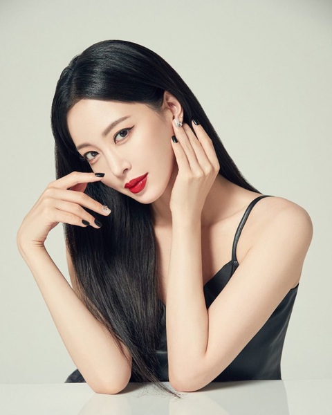 Showbiz Hàn Quốc chấn động vì tin đồn ngoại tình, dùng ma túy, sống trác táng - Ảnh 1. Showbiz Hàn Quốc chấn động vì tin đồn ngoại tình, dùng ma túy, sống trác táng - Ảnh 1.