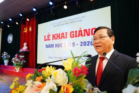 Cách chức hiệu trưởng Trường đại học Đồng Nai - Ảnh 1. Cách chức hiệu trưởng Trường đại học Đồng Nai - Ảnh 1.