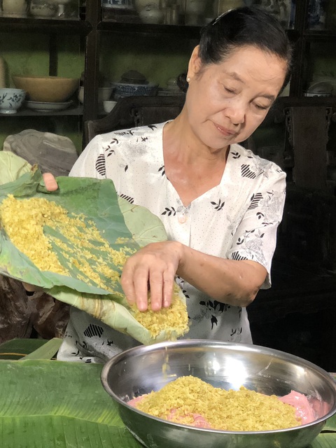 Trăm năm mộc mạc giò chả Ước Lễ - Ảnh 1. Trăm năm mộc mạc giò chả Ước Lễ - Ảnh 1.