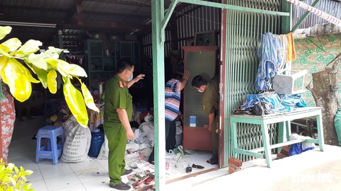 An Giang ban bố tình huống khẩn cấp sạt lở nghiêm trọng bờ rạch Ông Chưởng - Ảnh 3. An Giang ban bố tình huống khẩn cấp sạt lở nghiêm trọng bờ rạch Ông Chưởng - Ảnh 3.