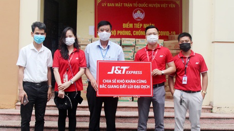 J&T Express triển khai nhiều hình thức hỗ trợ chống dịch Covid - Ảnh 3. J&T Express triển khai nhiều hình thức hỗ trợ chống dịch Covid - Ảnh 3.