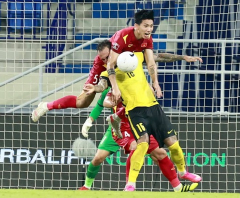 Thắng Malaysia: Liều vắc xin dịu êm - Ảnh 2. Thắng Malaysia: Liều vắc xin dịu êm - Ảnh 2.