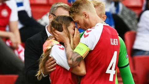 Thế giới ca ngợi đội trưởng Đan Mạch Simon Kjaer là người hùng cứu mạng Eriksen - Ảnh 3. Thế giới ca ngợi đội trưởng Đan Mạch Simon Kjaer là người hùng cứu mạng Eriksen - Ảnh 3.
