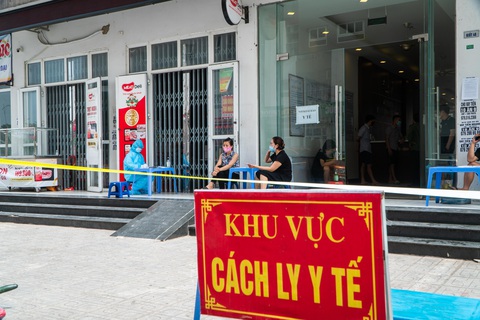 Thêm 4 ca COVID-19, Hà Nội 5 ngày liên tiếp có ca mắc mới - Ảnh 1. Thêm 4 ca COVID-19, Hà Nội 5 ngày liên tiếp có ca mắc mới - Ảnh 1.