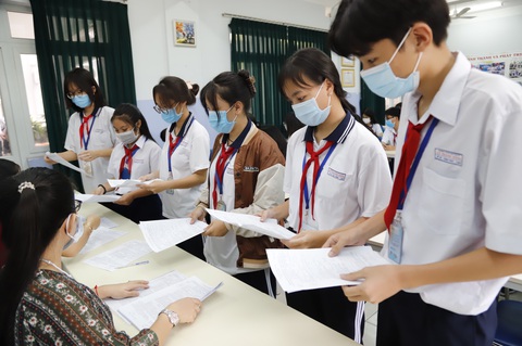 TP.HCM giữ nguyên phương án thi tuyển lớp 10 và khảo sát lớp 6 Trường chuyên Trần Đại Nghĩa - Ảnh 1. TP.HCM giữ nguyên phương án thi tuyển lớp 10 và khảo sát lớp 6 Trường chuyên Trần Đại Nghĩa - Ảnh 1.