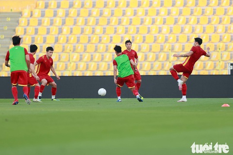 Tuyển Việt Nam thu hút sự quan tâm của truyền thông UAE - Ảnh 6. Tuyển Việt Nam thu hút sự quan tâm của truyền thông UAE - Ảnh 6.