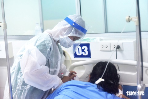 Vào nơi ‘chia lửa’ điều trị bệnh nhân COVID-19 ở Củ Chi - Ảnh 9. Vào nơi ‘chia lửa’ điều trị bệnh nhân COVID-19 ở Củ Chi - Ảnh 9.