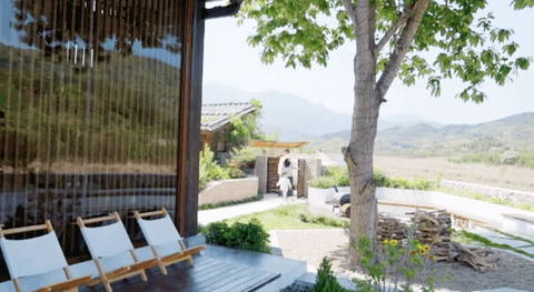 Bỏ phố về quê, đôi vợ chồng Trung Quốc cải tạo ngôi nhà đẹp như tranh - Ảnh 7. Bỏ phố về quê, đôi vợ chồng Trung Quốc cải tạo ngôi nhà đẹp như tranh - Ảnh 7.
