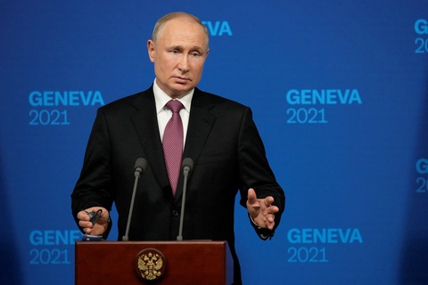 Ông Putin họp báo trước, ngay sau cuộc gặp thượng đỉnh Mỹ - Nga - Ảnh 2. Ông Putin họp báo trước, ngay sau cuộc gặp thượng đỉnh Mỹ - Nga - Ảnh 2.