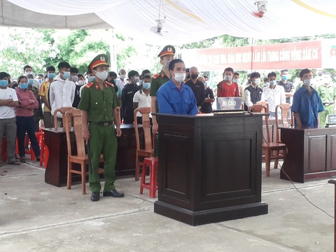 Lãnh án chung thân vì mang hơn 2,2kg ma túy nhặt được đi bán - Ảnh 1. Lãnh án chung thân vì mang hơn 2,2kg ma túy nhặt được đi bán - Ảnh 1.