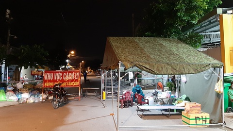 Phong tỏa gần 3 ấp của huyện Hóc Môn từ 0h ngày 20-6 - Ảnh 1. Phong tỏa gần 3 ấp của huyện Hóc Môn từ 0h ngày 20-6 - Ảnh 1.