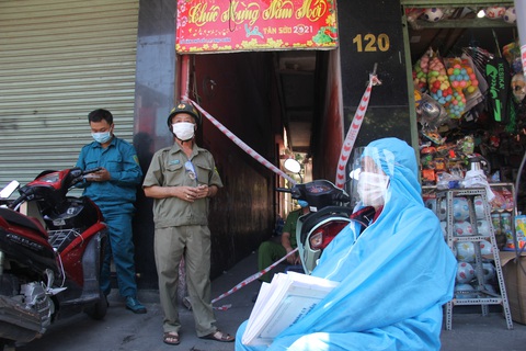 Phong tỏa hơn 1.300 hộ dân để xét nghiệm, tìm người tới quán cơm ở Đà Nẵng - Ảnh 2. Phong tỏa hơn 1.300 hộ dân để xét nghiệm, tìm người tới quán cơm ở Đà Nẵng - Ảnh 2.