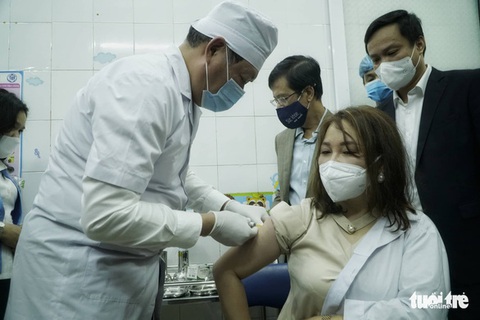 Bộ Y tế tập huấn an toàn tiêm chủng, sẵn sàng cho chiến dịch tiêm vắc xin COVID-19 lớn nhất lịch sử - Ảnh 1. Bộ Y tế tập huấn an toàn tiêm chủng, sẵn sàng cho chiến dịch tiêm vắc xin COVID-19 lớn nhất lịch sử - Ảnh 1.