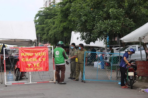 NÓNG: Phong tỏa 3 khu phố phường An Lạc, Bình Tân rộng 171ha với 17.441 hộ - Ảnh 1. NÓNG: Phong tỏa 3 khu phố phường An Lạc, Bình Tân rộng 171ha với 17.441 hộ - Ảnh 1.